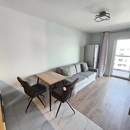 Madalinskiego 47 I 89 Apartman *