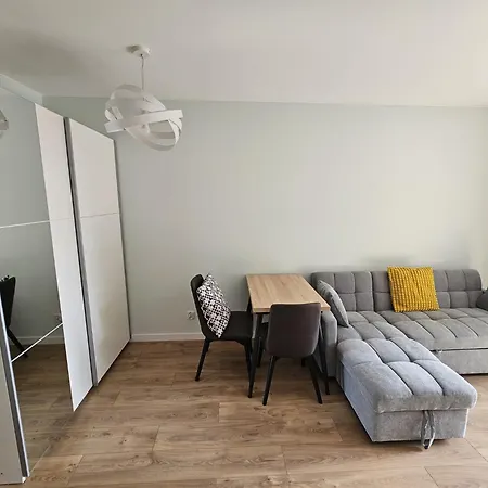 Madalinskiego 47 I 89 Apartman
